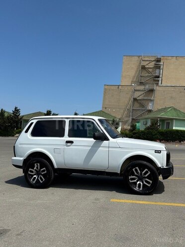 LADA (VAZ) Niva-3