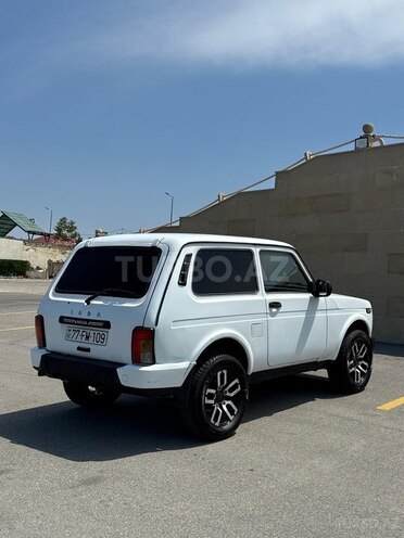LADA (VAZ) Niva-10