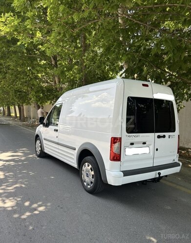 Ford Transit Connect-6