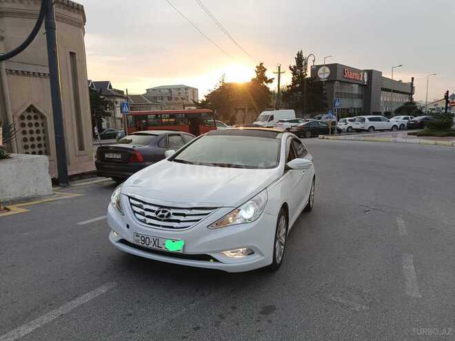 Hyundai Sonata-4