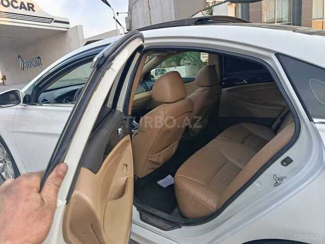 Hyundai Sonata-9