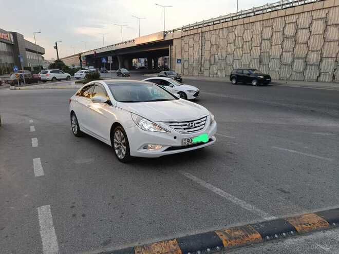 Hyundai Sonata-3