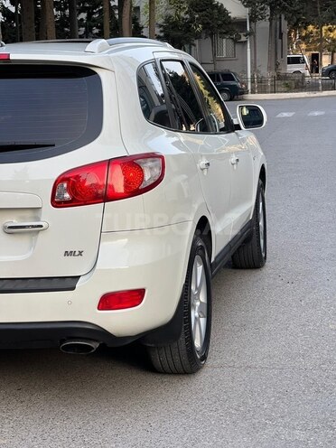 Hyundai Santa Fe-5