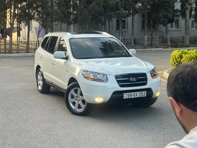 Hyundai Santa Fe-19