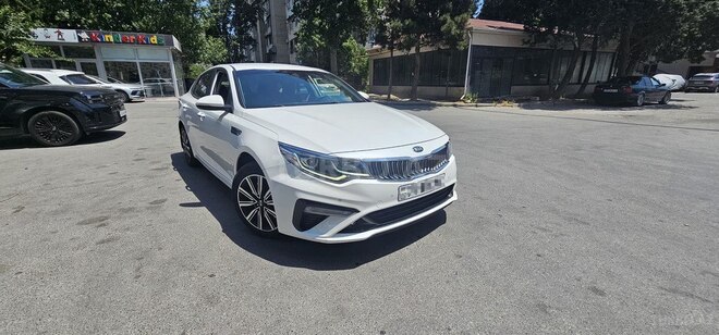 Kia Optima-1