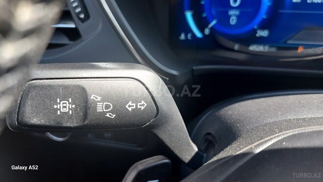 Ford Escape-12