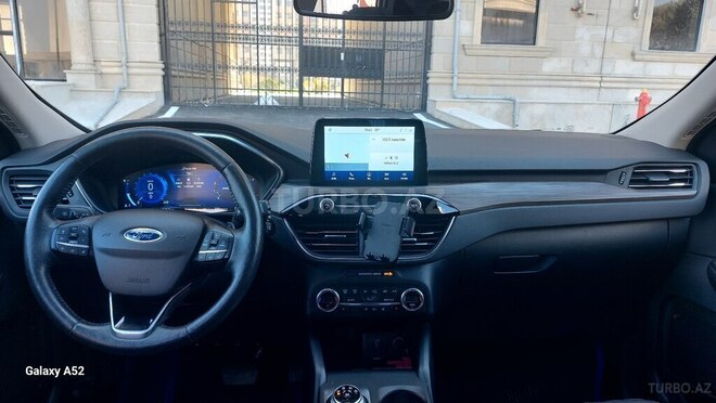 Ford Escape-17