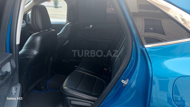 Ford Escape-18