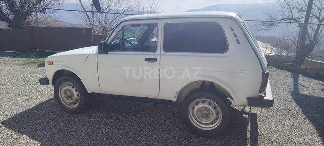 LADA (VAZ) Niva-8