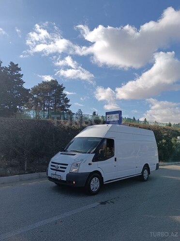 Ford Transit-6