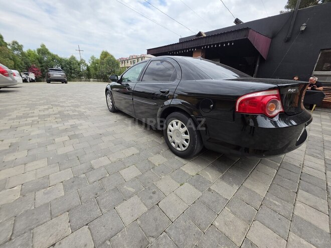 GAZ Volga Siber-5