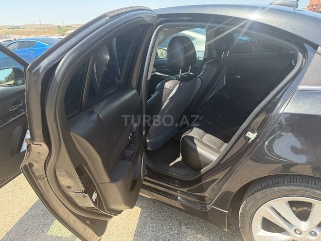Chevrolet Cruze-6
