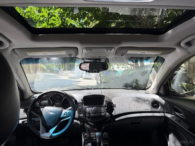 Chevrolet Cruze-9