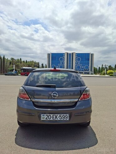 Opel Astra-2