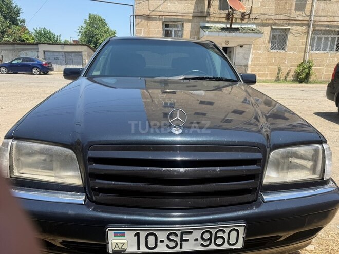 Mercedes C 220-1