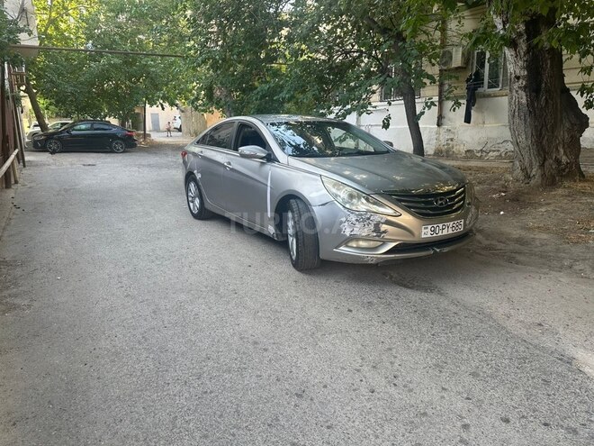 Hyundai Sonata-1