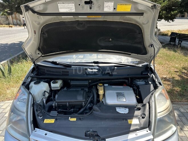 Toyota Prius-9