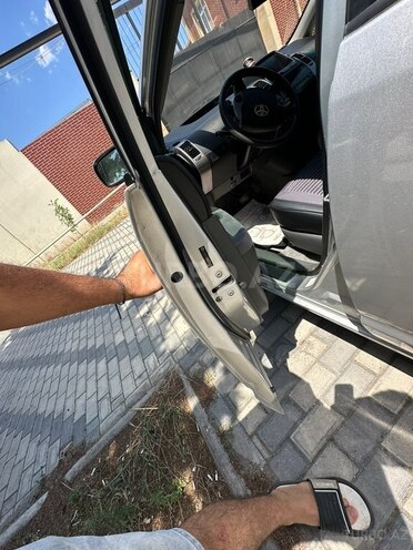 Toyota Prius-15