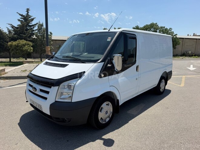 Ford Transit-1