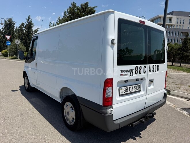 Ford Transit-6