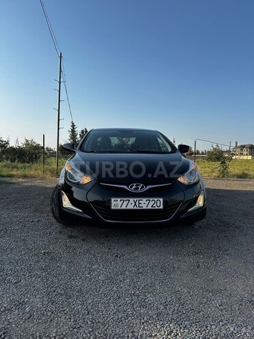 Hyundai Elantra-1