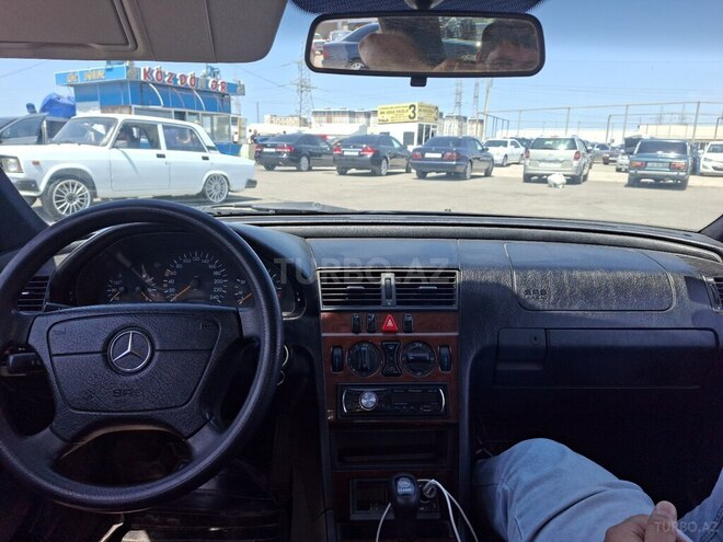 Mercedes C 180-8