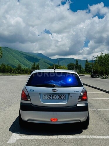 Kia Rio-2