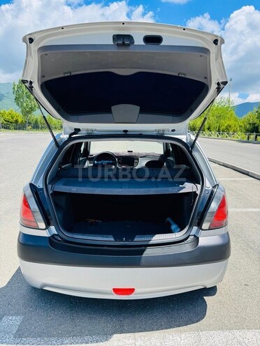 Kia Rio-10