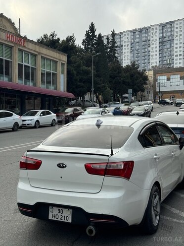 Kia Rio-11