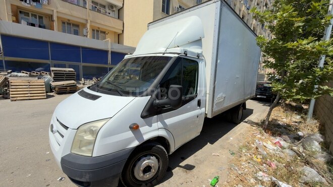 Ford Transit-2