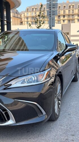 Lexus ES 300h-9