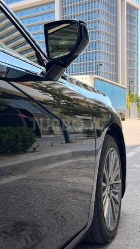 Lexus ES 300h-15