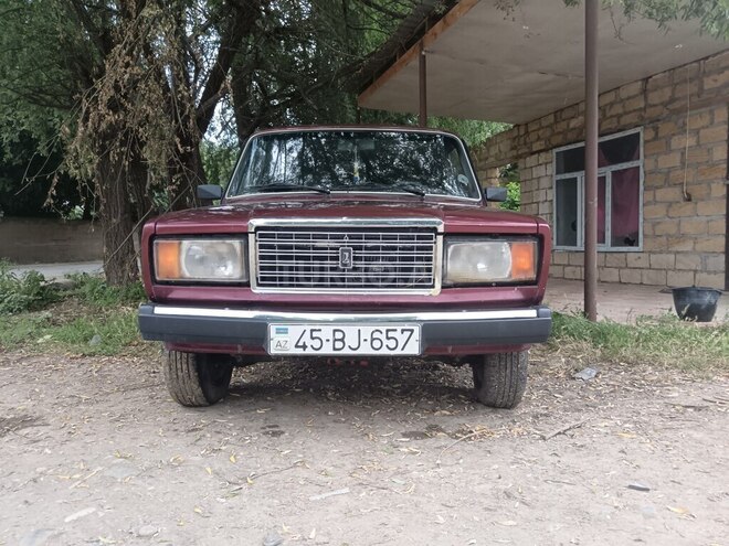 LADA (VAZ) 2107-1