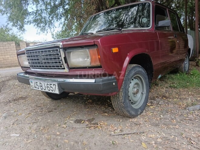LADA (VAZ) 2107-2