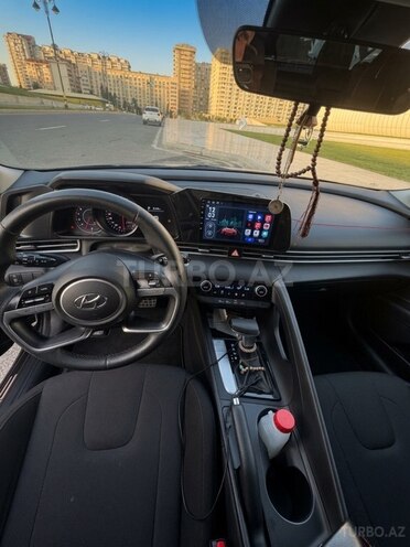 Hyundai Elantra-6