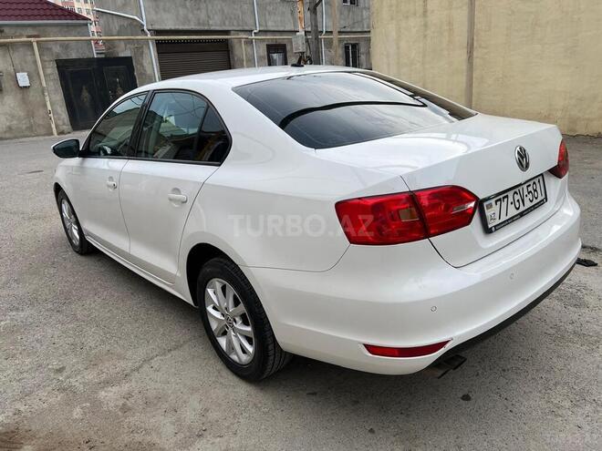 Volkswagen Jetta-5