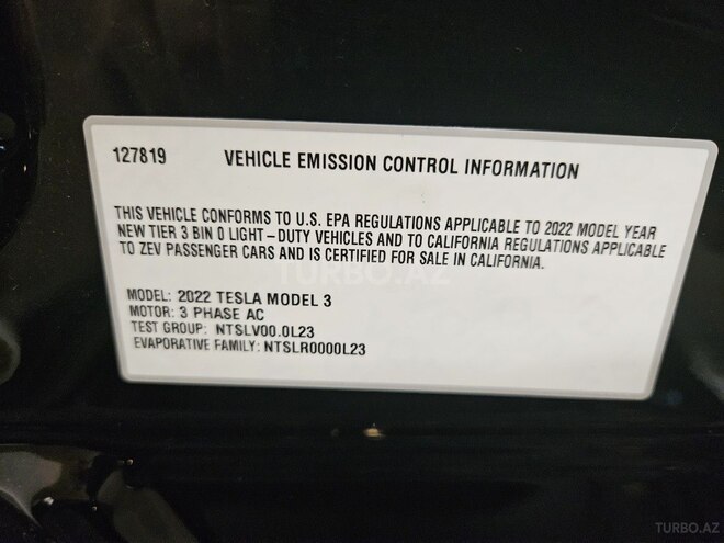 Tesla Model 3-8