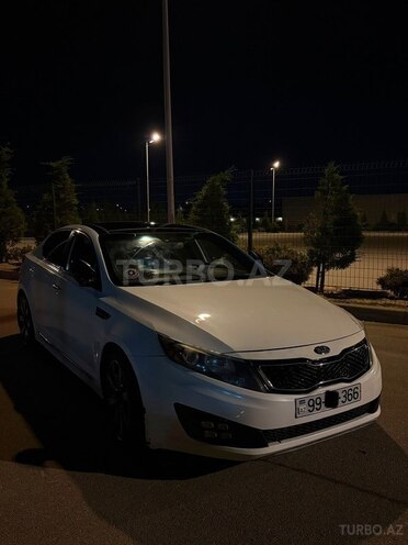 Kia Optima-4