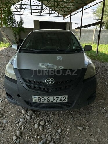 Toyota Yaris-1