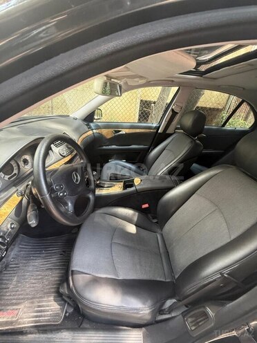 Mercedes E 280-6
