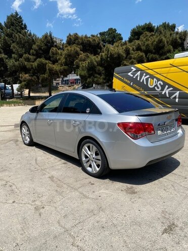 Chevrolet Cruze-6