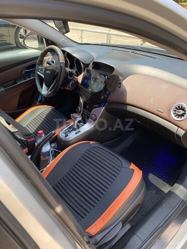 Chevrolet Cruze-8
