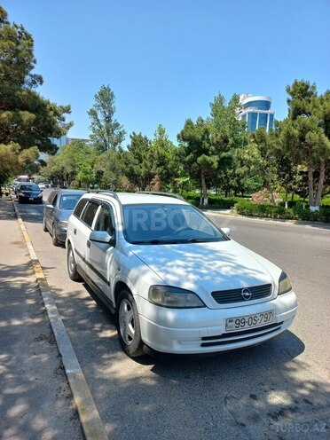 Opel Astra-2
