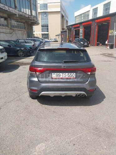 Kia Rio X-Line-2