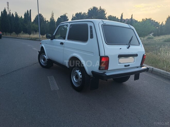 LADA (VAZ) Niva-6