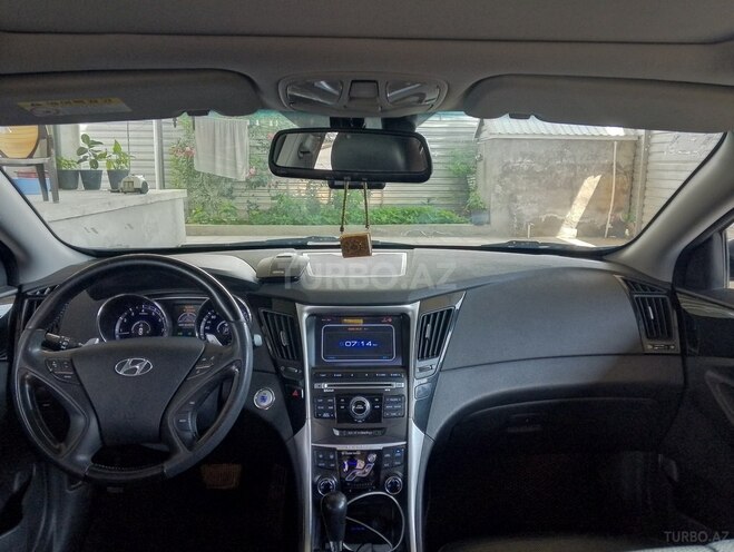 Hyundai Sonata-3