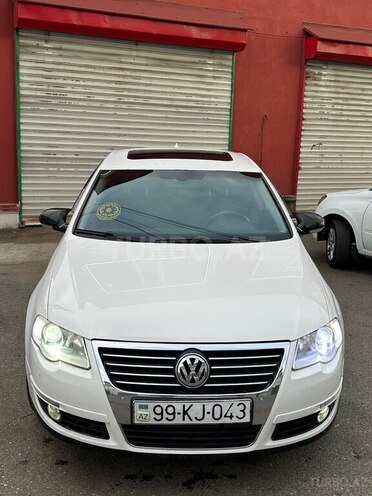 Volkswagen Passat-1