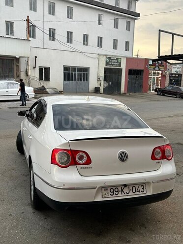Volkswagen Passat-6