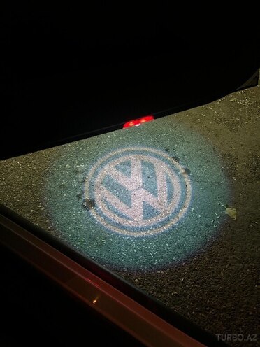 Volkswagen Passat-13
