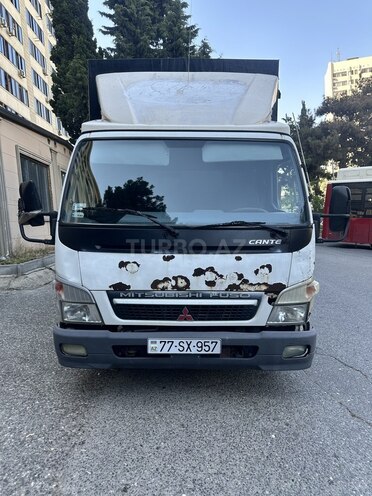 Mitsubishi Fuso Canter-1